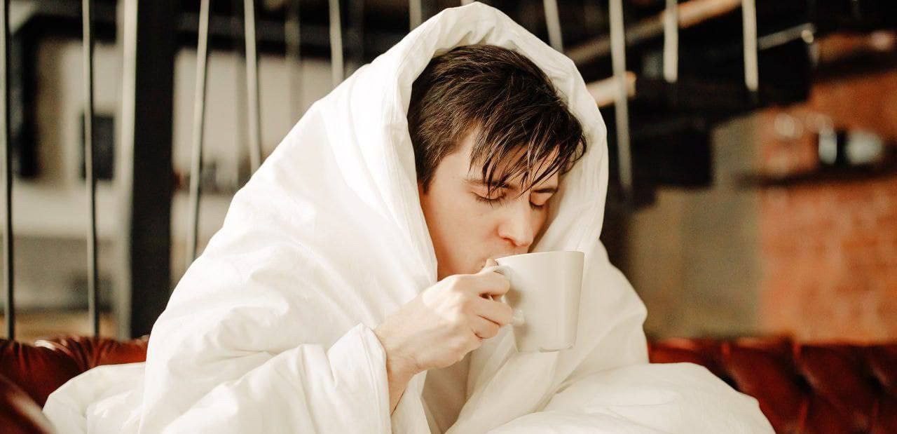 Защо мъжете по-трудно се справят с настинките?